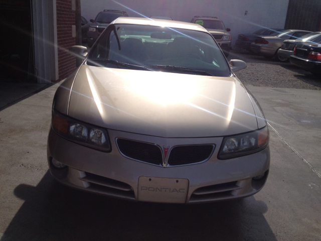 2005 Pontiac Bonneville SE