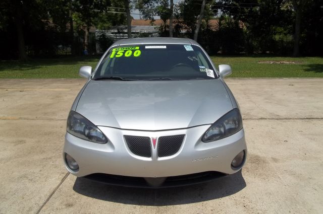 2005 Pontiac Bonneville SE