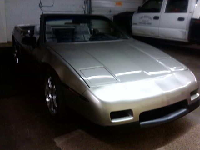 1986 Pontiac Fiero SE