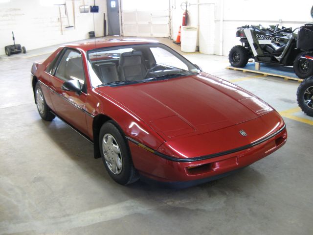 1987 Pontiac Fiero 4dr 2.5L Turbo W/sunroof/3rd Row AWD SUV