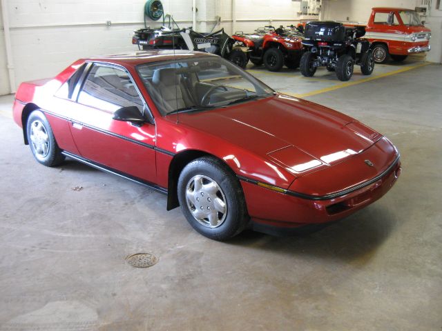 1987 Pontiac Fiero 4dr 2.5L Turbo W/sunroof/3rd Row AWD SUV