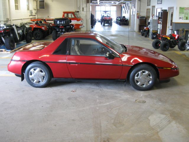 1987 Pontiac Fiero 4dr 2.5L Turbo W/sunroof/3rd Row AWD SUV