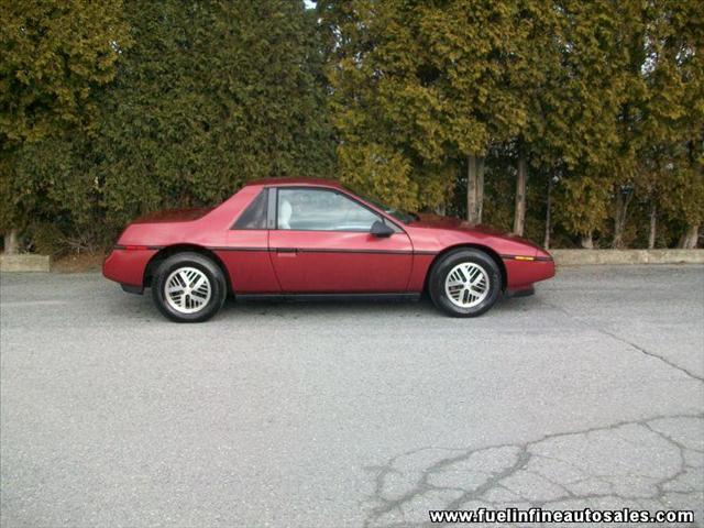 1987 Pontiac Fiero Base