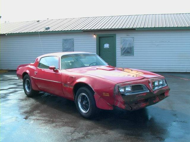 1977 Pontiac Firebird 4dr Sdn V6 CXL