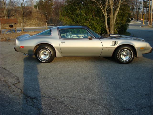 1979 Pontiac Firebird Quad-short-st-hemi-4wd-am/fm TAPE