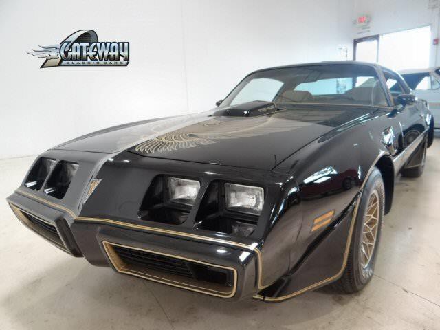 1981 Pontiac Firebird 4dr Sdn V6 CXL