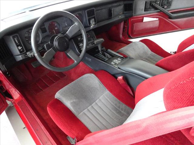 1986 Pontiac Firebird 4dr Sdn V6 CXL