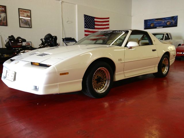 1987 Pontiac Firebird 4WD Exl-navigation