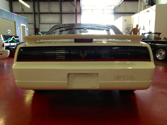 1987 Pontiac Firebird 4WD Exl-navigation