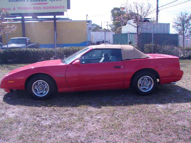 1992 Pontiac Firebird Base