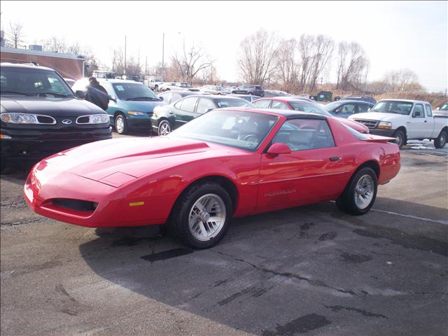 1992 Pontiac Firebird LT Leather 4x4
