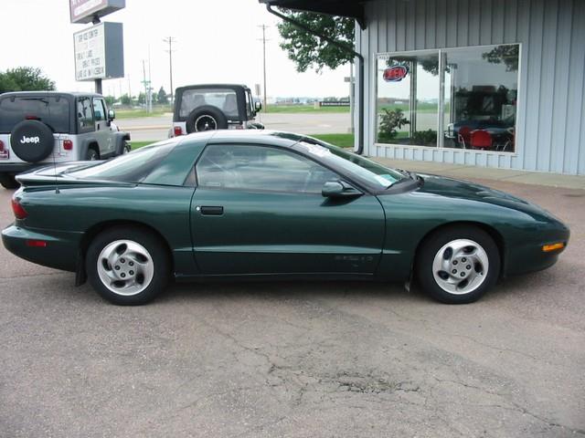 1994 Pontiac Firebird 4dr Sdn V6 CXL
