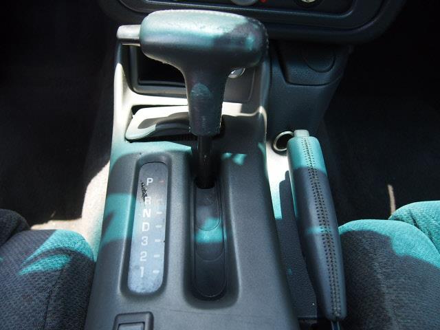 1998 Pontiac Firebird 4dr Sdn V6 CXL