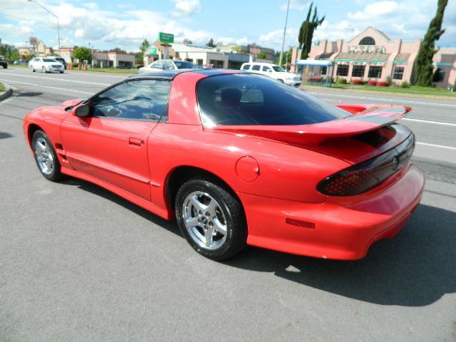 1999 Pontiac Firebird 2dr 3.8L Auto Track