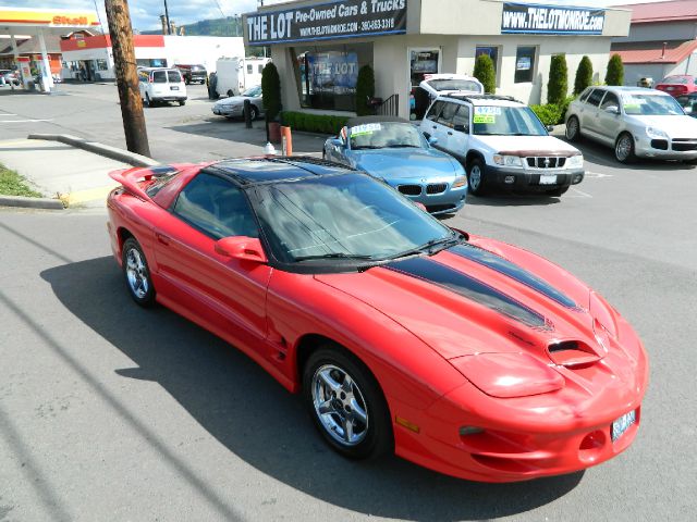 1999 Pontiac Firebird 2dr 3.8L Auto Track
