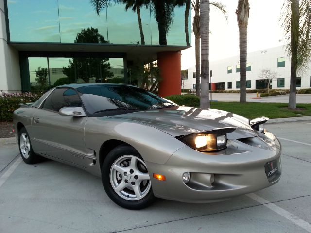 2000 Pontiac Firebird GT Premium
