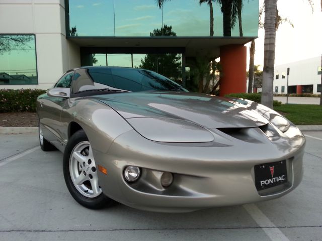 2000 Pontiac Firebird GT Premium