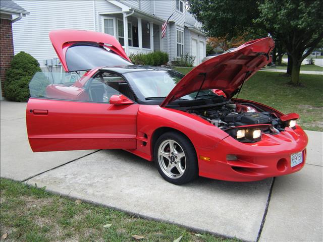 2000 Pontiac Firebird 4DR 2500 4WD BASE