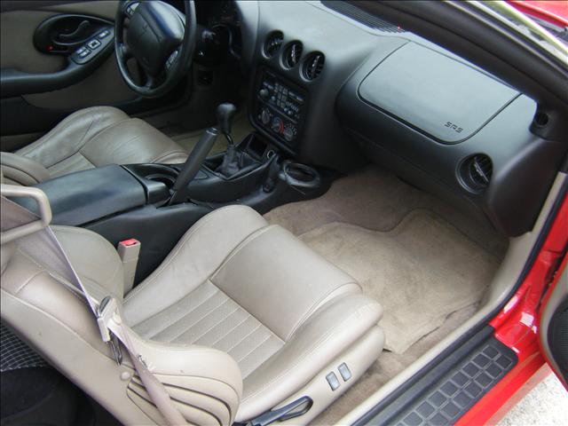 2000 Pontiac Firebird 4DR 2500 4WD BASE