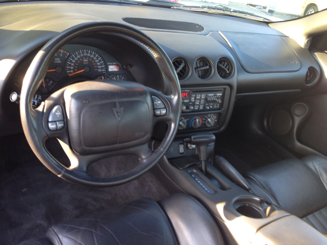 2002 Pontiac Firebird SL 4WD Z-71 PLOW