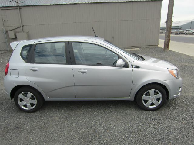 2009 Pontiac G3 Wave Base