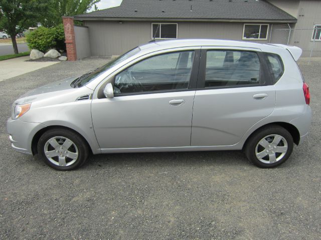 2009 Pontiac G3 Wave Base