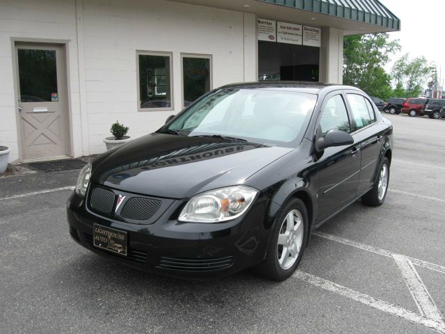 2009 Pontiac G5 XUV SLE 4WD