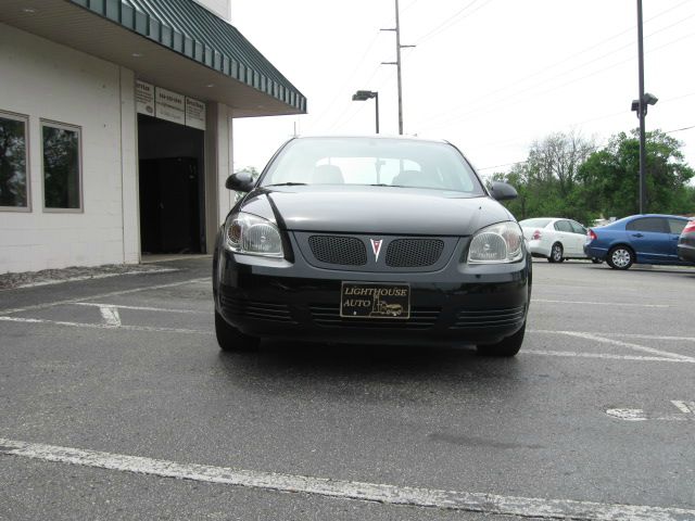 2009 Pontiac G5 XUV SLE 4WD