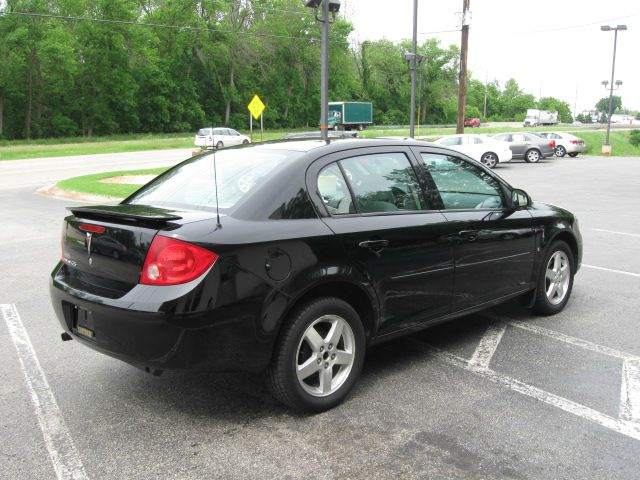 2009 Pontiac G5 XUV SLE 4WD