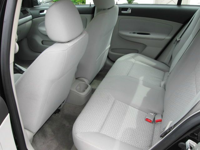 2009 Pontiac G5 XUV SLE 4WD