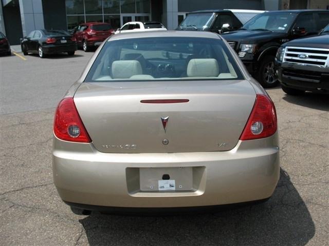 2005 Pontiac G6 Unknown