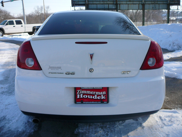 2007 Pontiac G6 XUV SLE 4WD