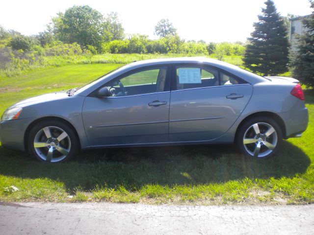 2007 Pontiac G6 4dr Quad Cab WB 4WD SLT
