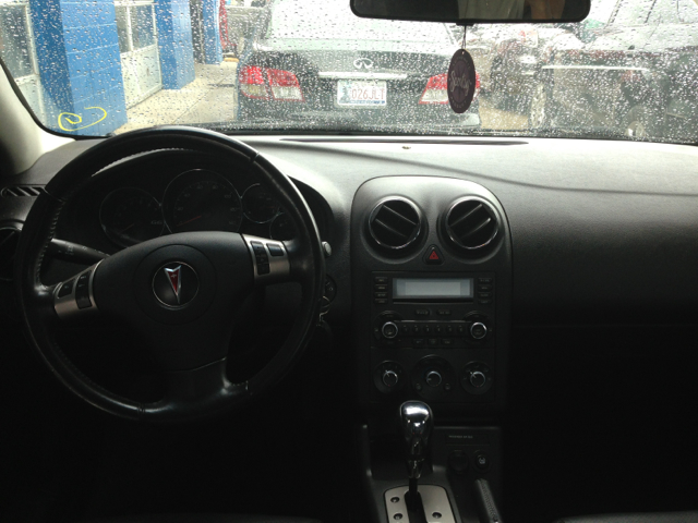 2007 Pontiac G6 XUV SLE 4WD