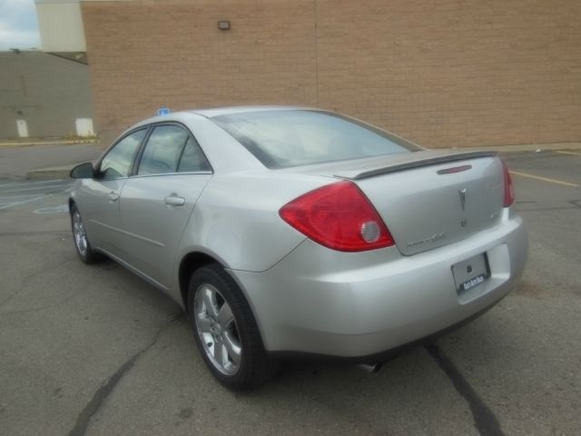 2007 Pontiac G6 XUV SLE 4WD