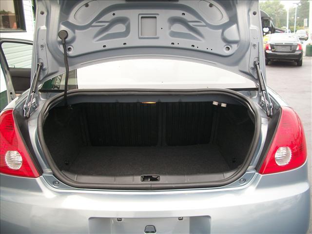 2007 Pontiac G6 335xi Coupe AWD