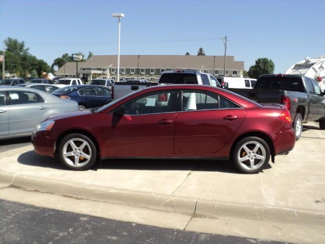 2008 Pontiac G6 4WD Supercrew Styleside 5-1/2 Ft Box XLT