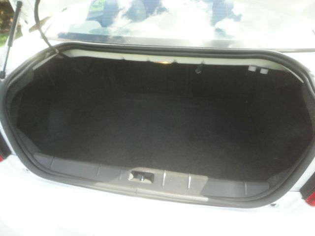 2009 Pontiac G6 XUV SLE 4WD