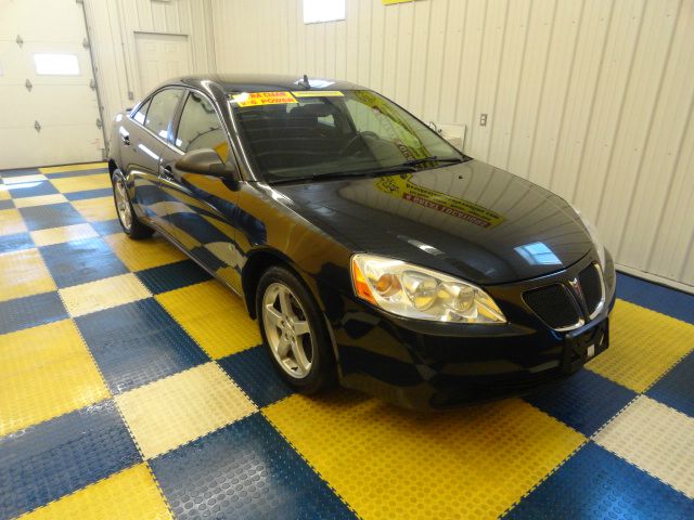 2009 Pontiac G6 XUV SLE 4WD