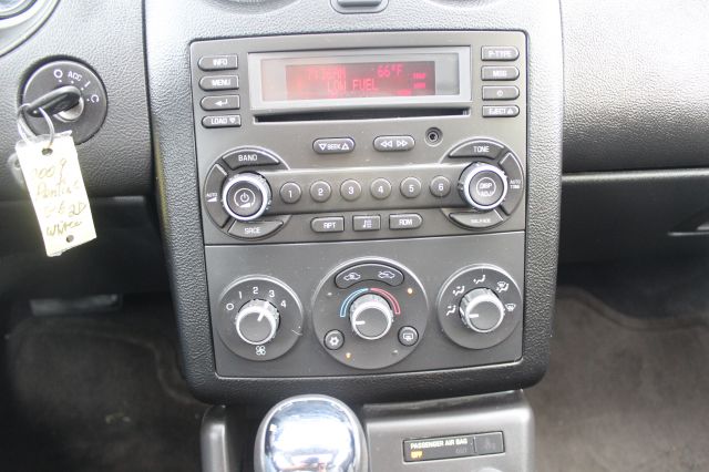 2009 Pontiac G6 Sportback LS