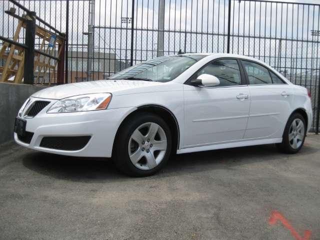 2010 Pontiac G6 Base