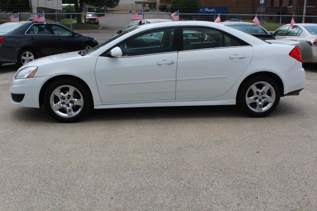 2010 Pontiac G6 Base