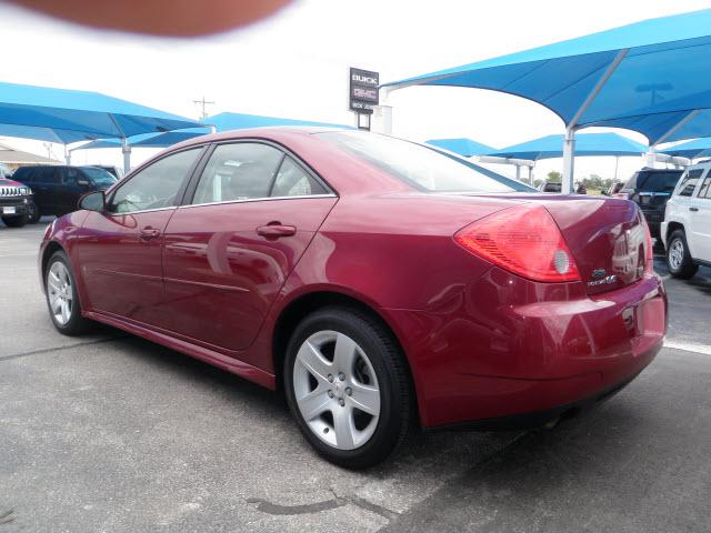 2010 Pontiac G6 Unknown