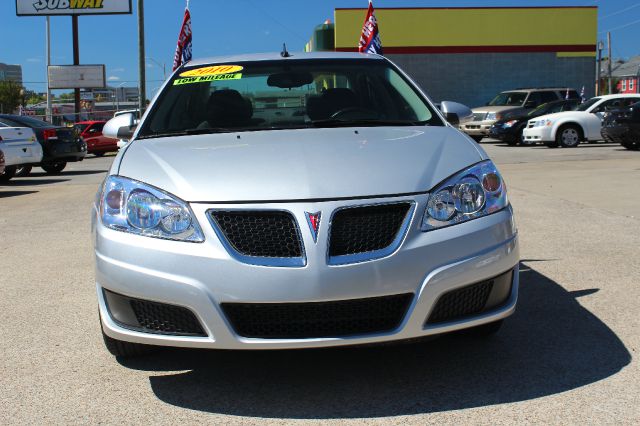 2010 Pontiac G6 Base