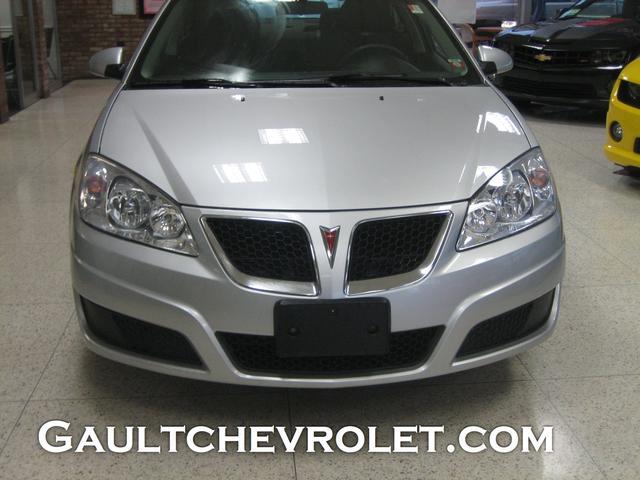 2010 Pontiac G6 Base