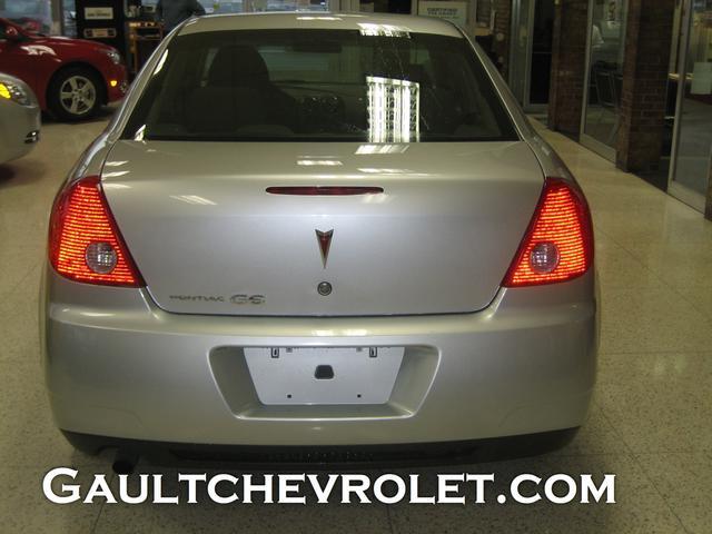 2010 Pontiac G6 Base