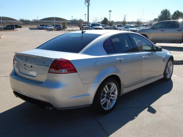 2009 Pontiac G8 Unknown