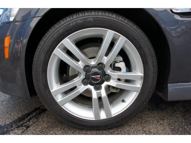 2009 Pontiac G8 5dr Sdn LT