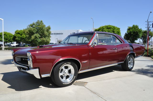 1966 Pontiac GTO Crew Cab 126.0 WB 1SJ LS ZQ8