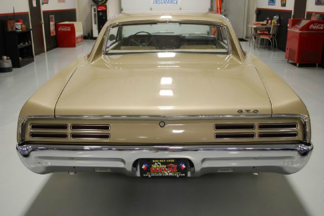 1967 Pontiac GTO 2WD Premium Special Edition